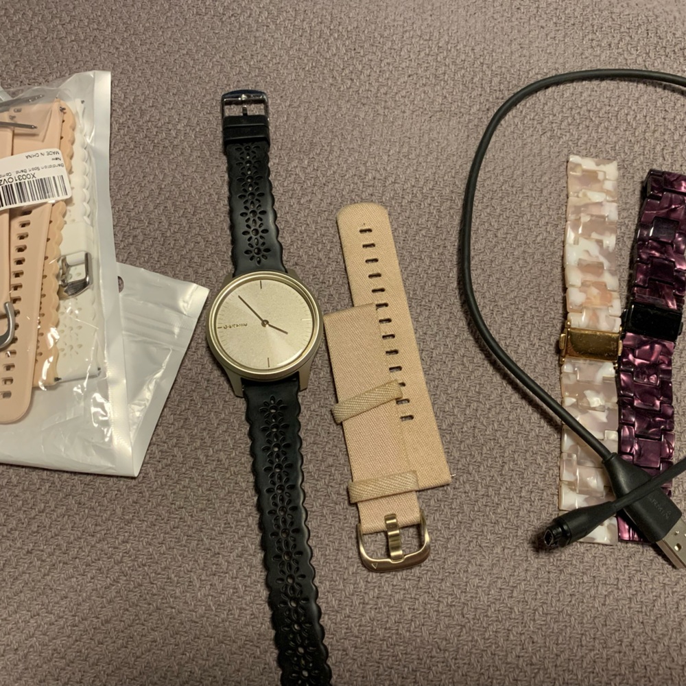 Garmin Vivomove Style Bundle